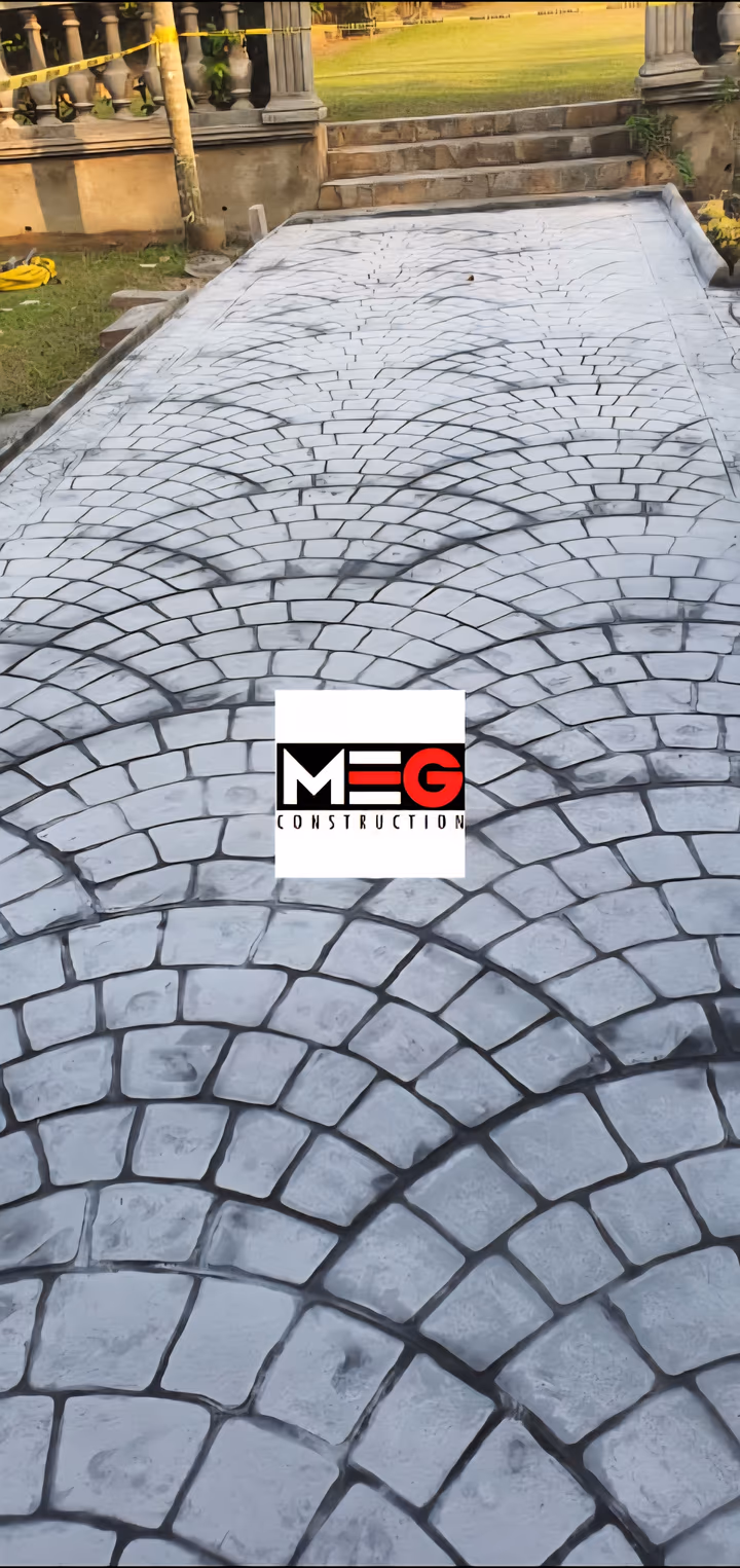 Béton imprimé réalisé par MEG Construction. La pierre, sans la pierre.